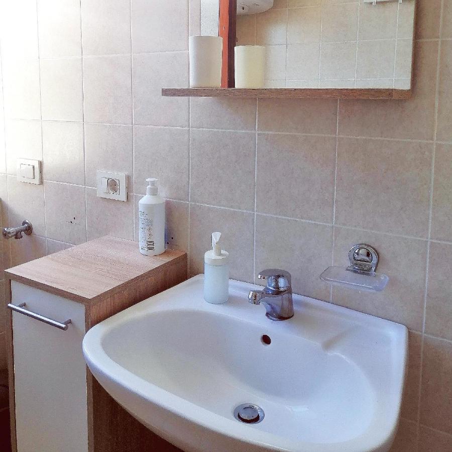 Studio Apartment Michelle - Intermezzo With Sea View Rabac Exterior foto